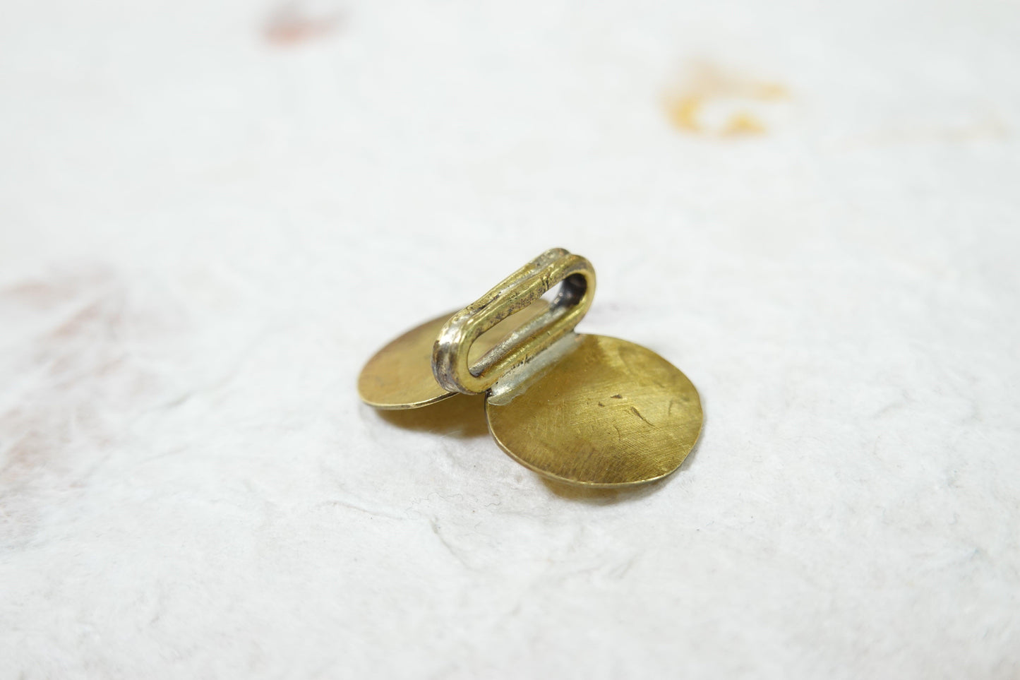 〈mauve〉山の帯留め 蝶々 - きものKUREHA