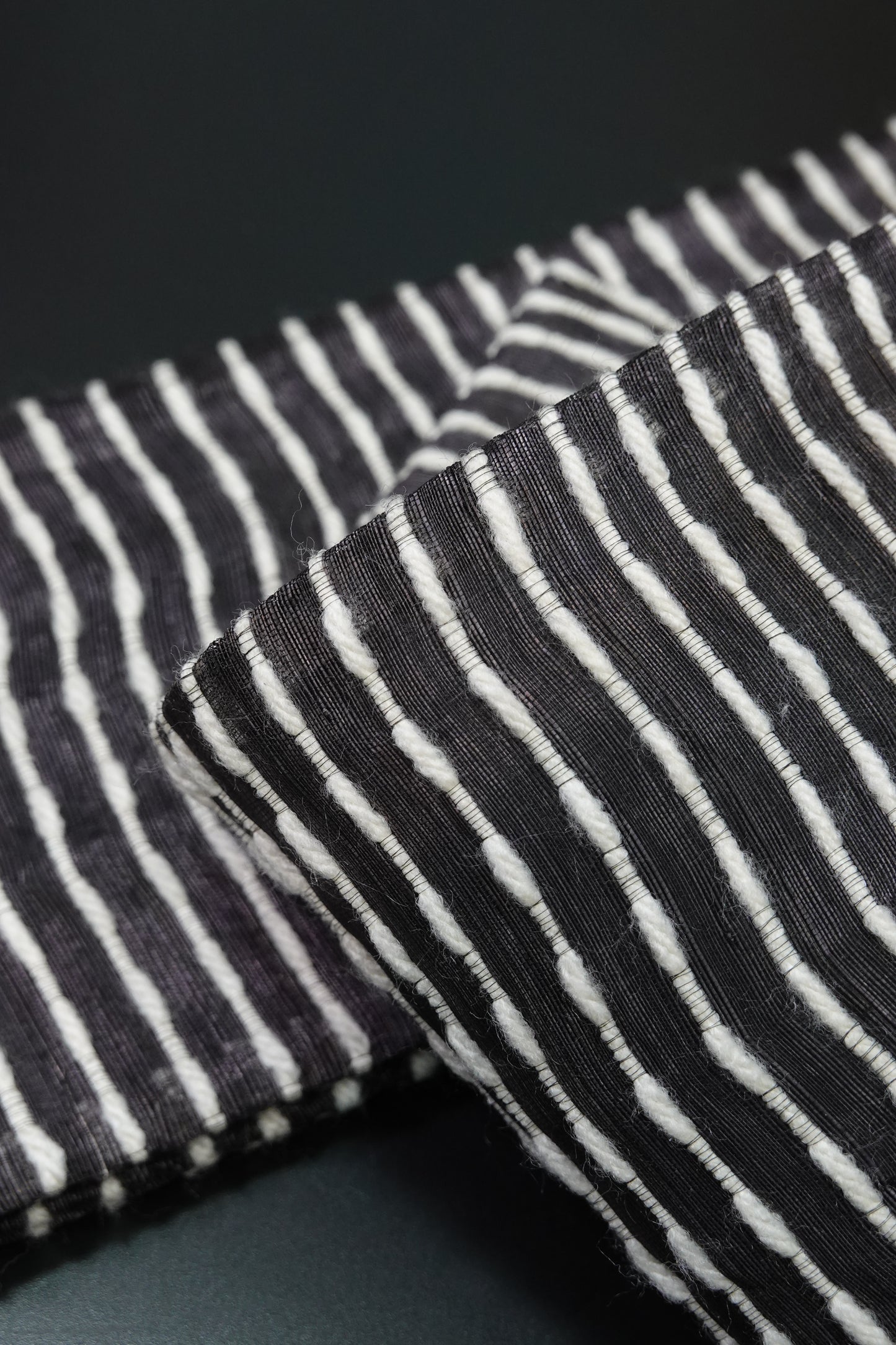 【誉田屋源兵衛】角帯 芭蕉段織 黒白 〈男性用〉