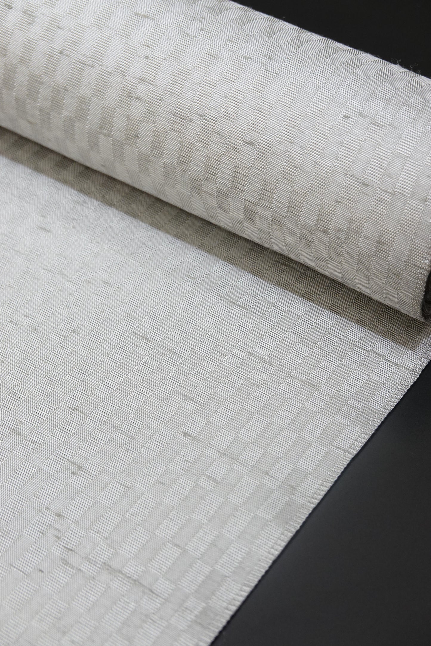 【白山工房】牛首紬 着尺 ‐ グレー花市松 無地