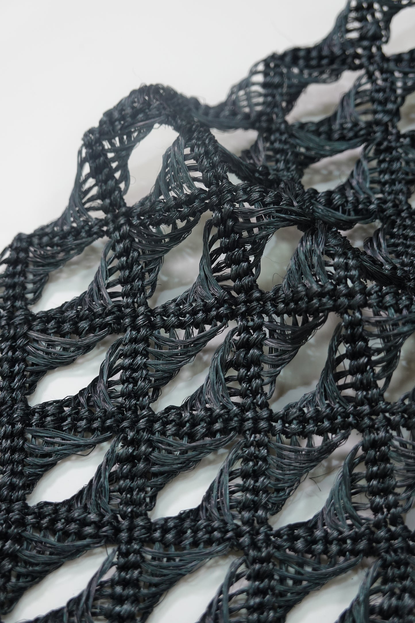 2/7入荷【誉田屋源兵衛】芭蕉角繋 半巾帯 黒