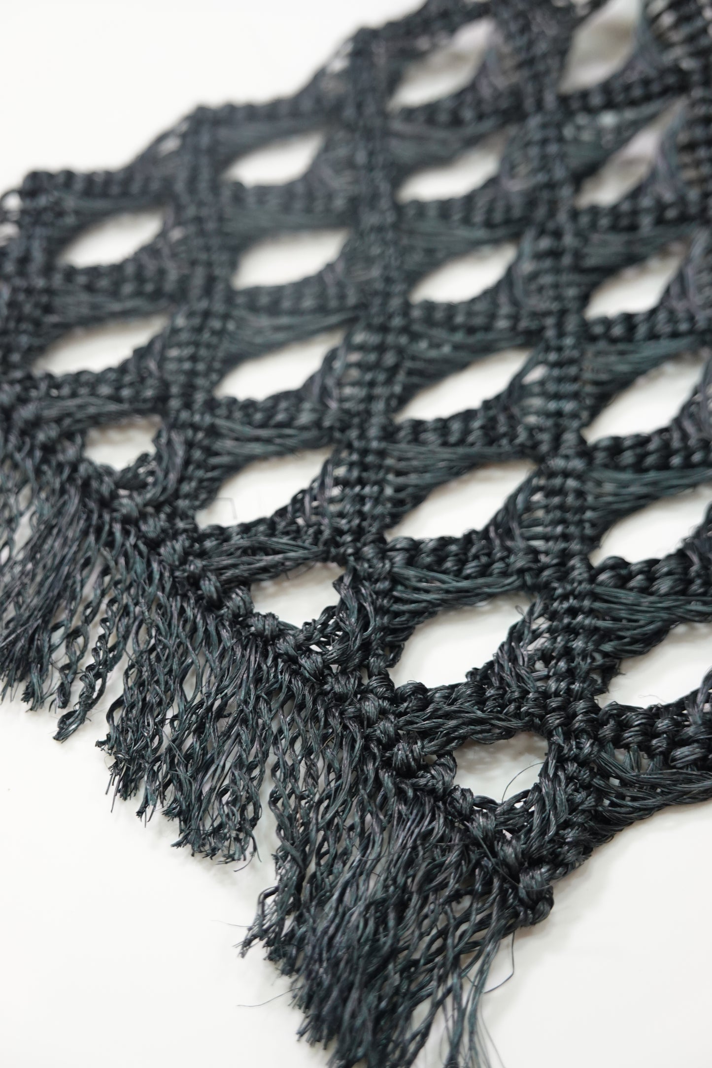 2/7入荷【誉田屋源兵衛】芭蕉角繋 半巾帯 黒