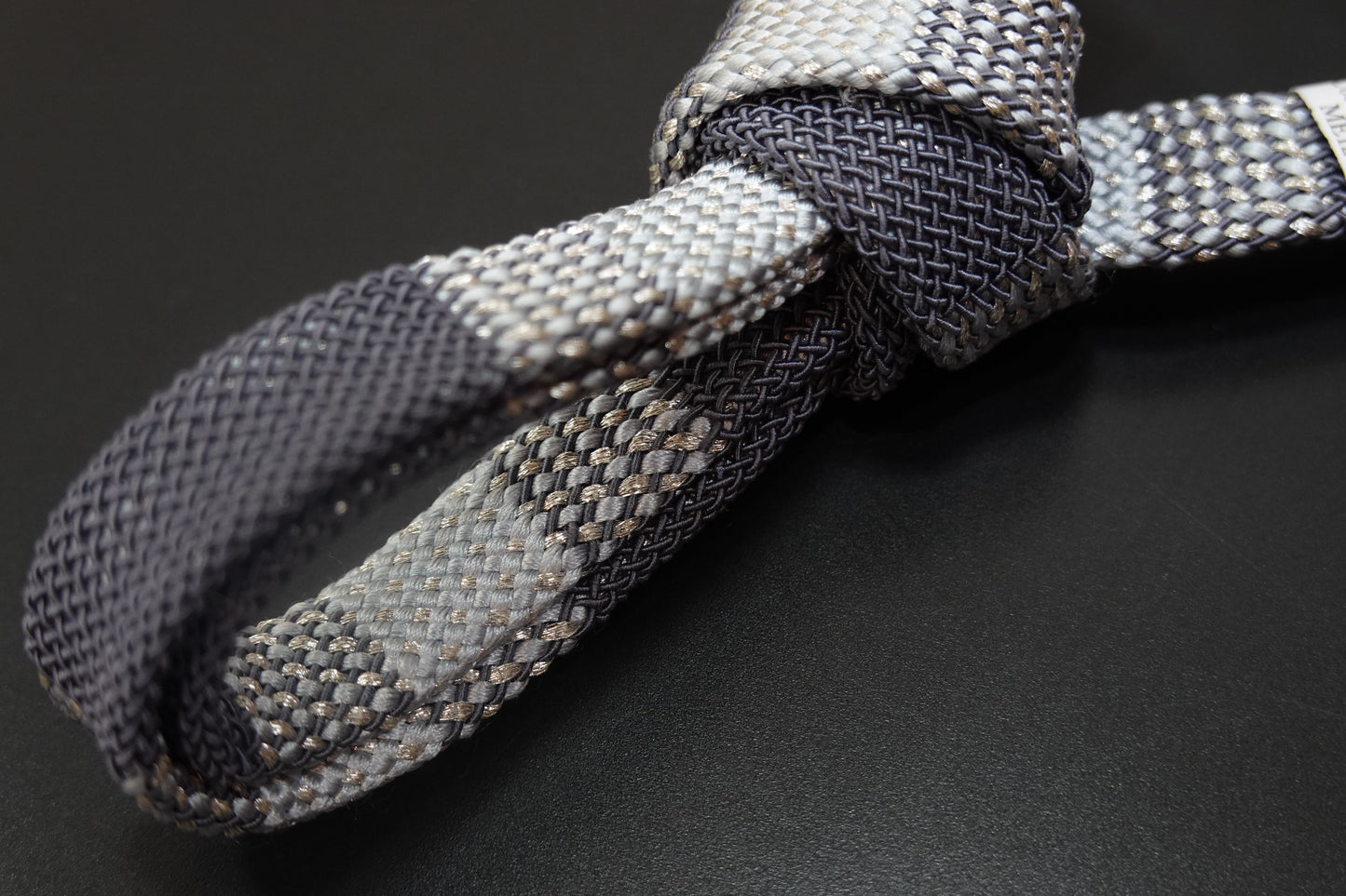 【和小物さくら】男物 羽織紐 単衣夏向き 鉄御納戸 銀糸入り（直付け／結ぶ）