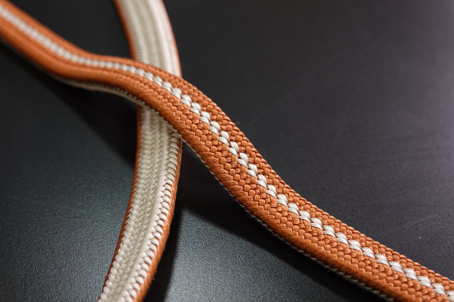 帯締め 平唐組 銀朱 切り房