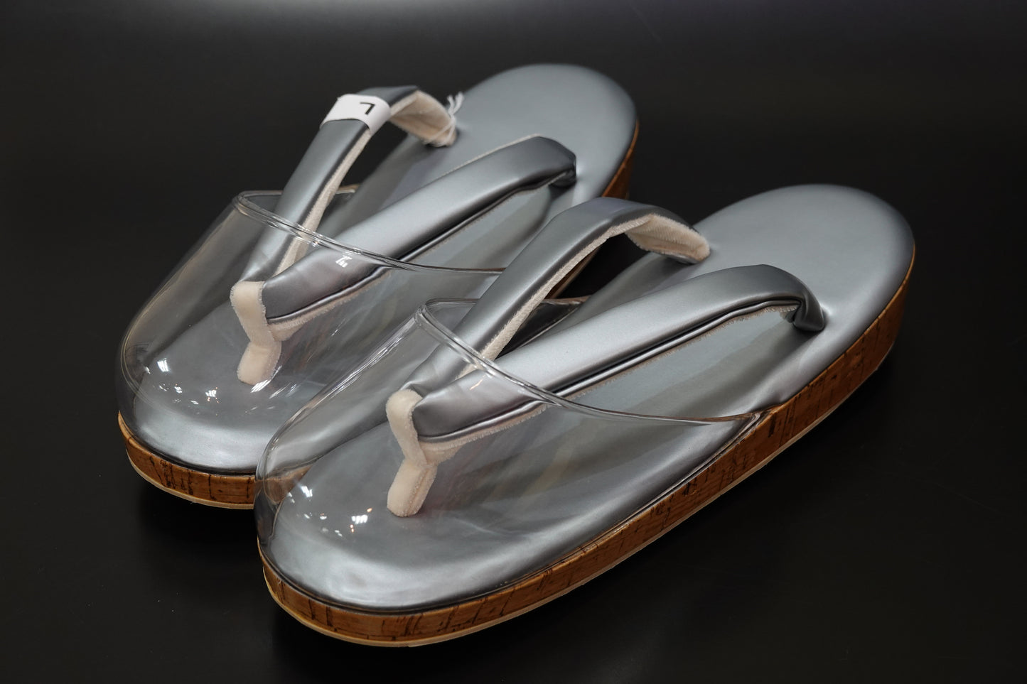 【襟の衿秀】雨草履 合皮 グレー Ｌ 時雨履き