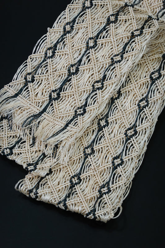 【誉田屋源兵衛】角帯 芭蕉角繋 波縞 白黒〈男性用〉