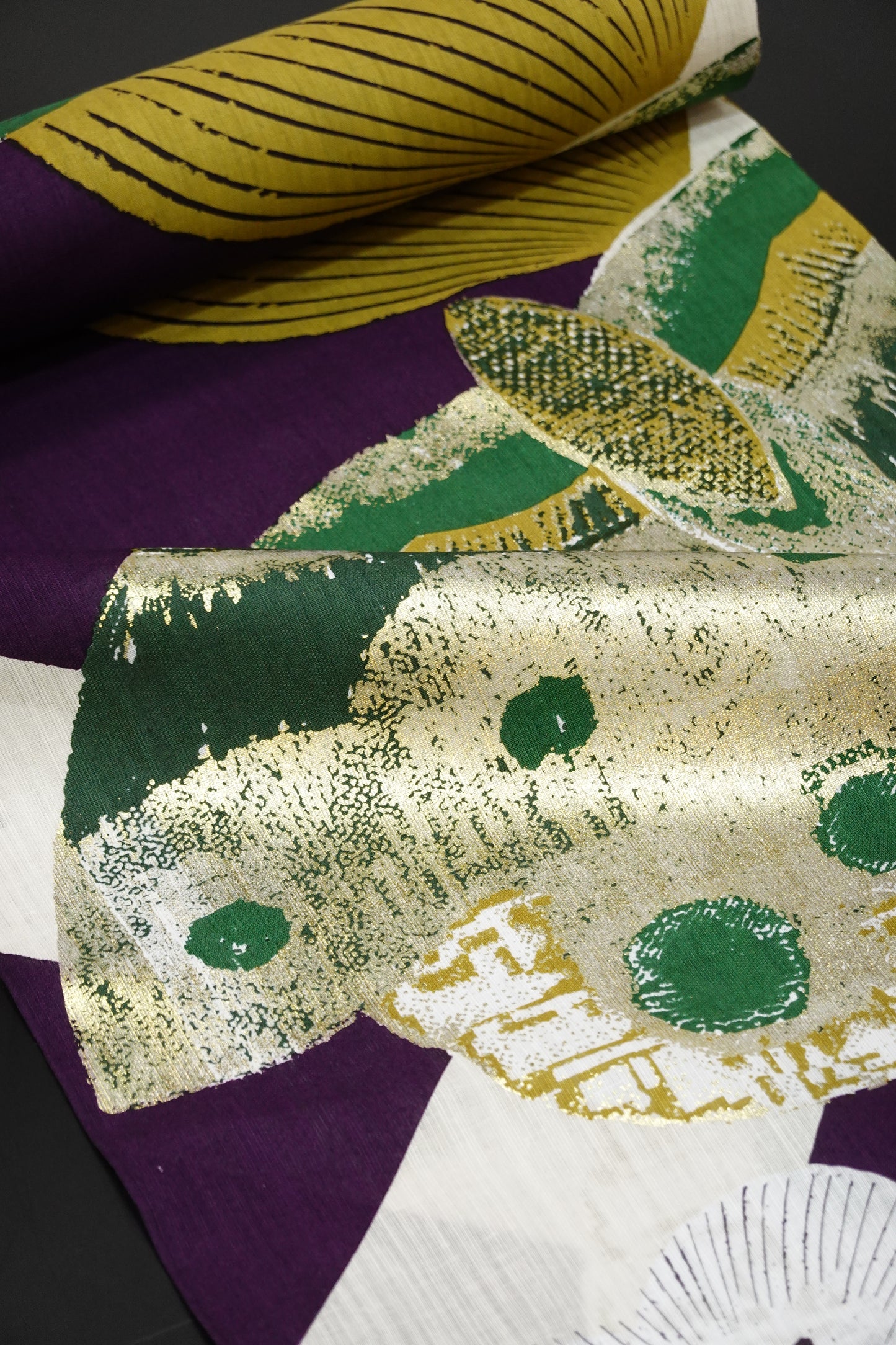 【誉田屋源兵衛】浴衣地『梅花抄』緑/紫〈綿麻〉