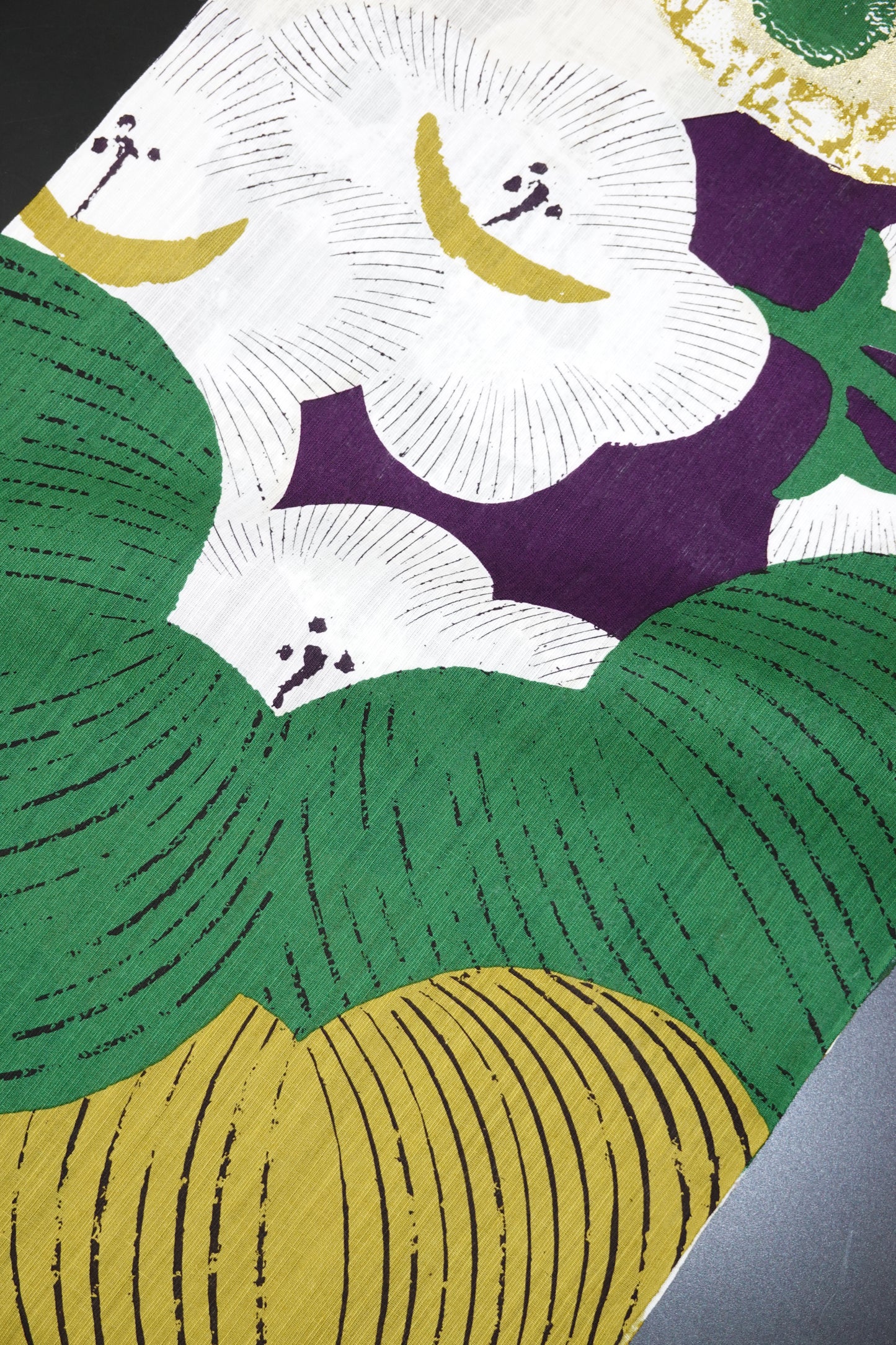 【誉田屋源兵衛】浴衣地『梅花抄』緑/紫〈綿麻〉