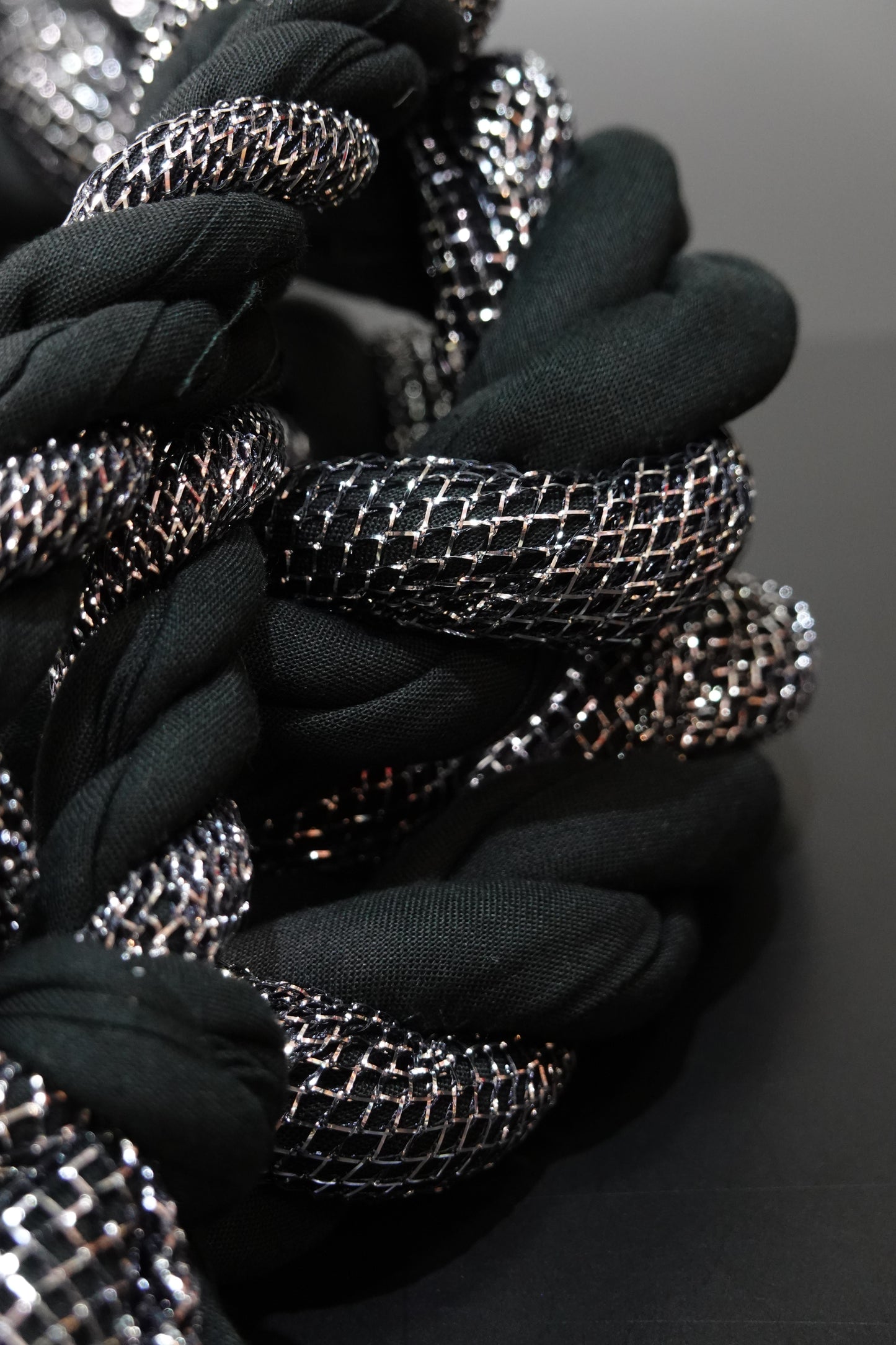 【誉田屋源兵衛】縄帯 黒/黒銀ラメ