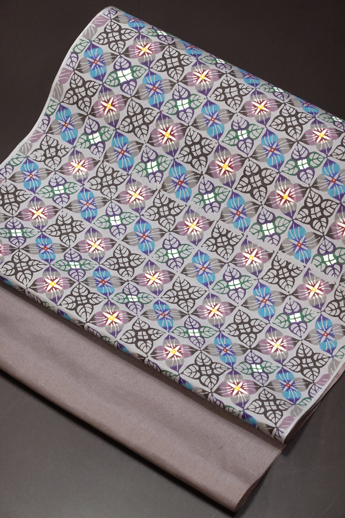 【びんがた工房くんや】紅型 九寸名古屋帯 『サンダンカ』【宜保聡】