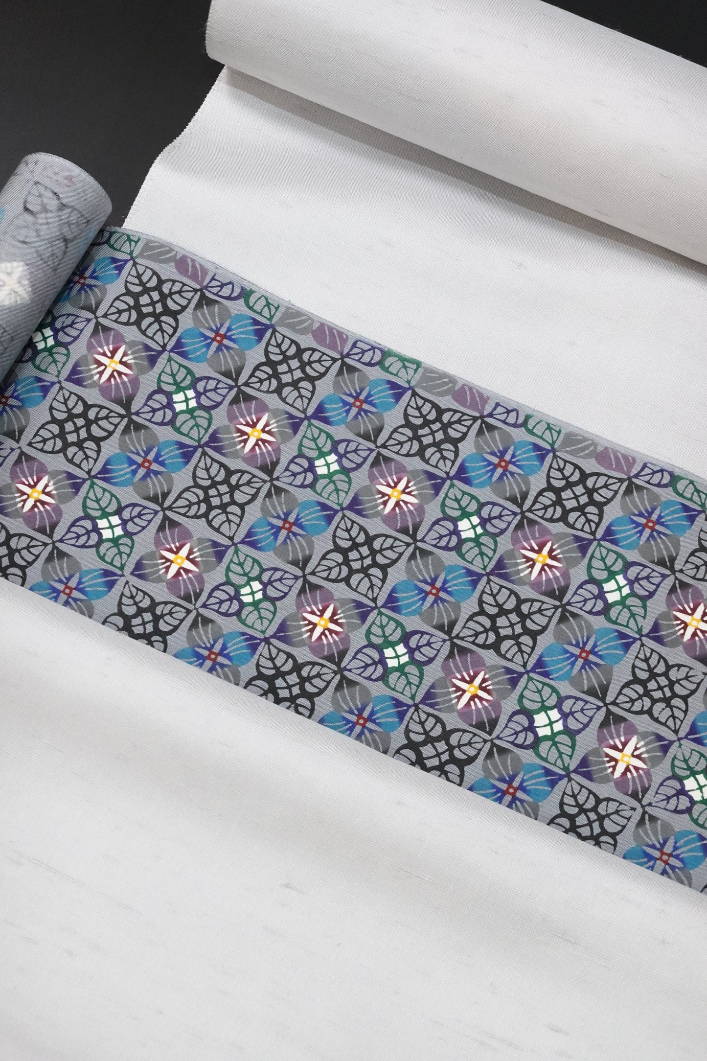 【びんがた工房くんや】紅型 九寸名古屋帯 『サンダンカ』【宜保聡】