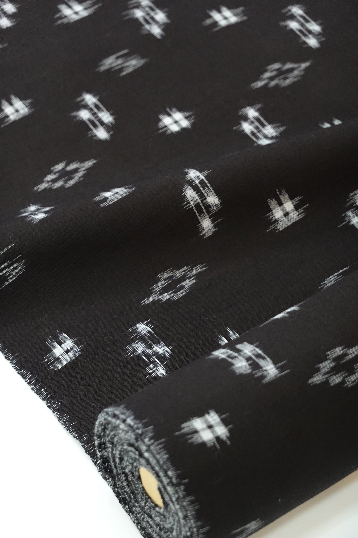 [Sakata Textiles] Kurume Kasuri Kimono Fabric, Square with Diamond Pattern, Black (Cotton Kimono) 