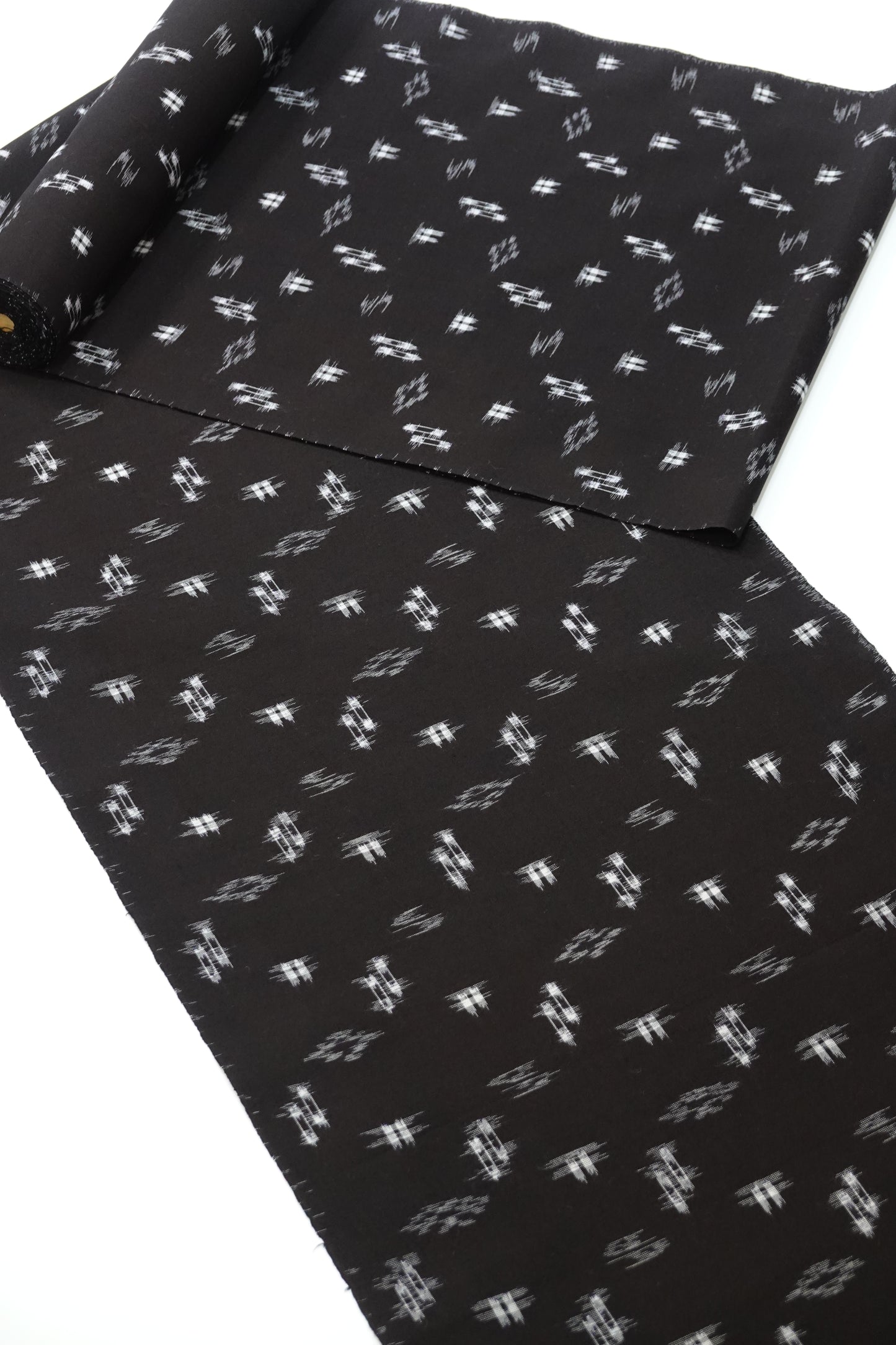 [Sakata Textiles] Kurume Kasuri Kimono Fabric, Square with Diamond Pattern, Black (Cotton Kimono) 