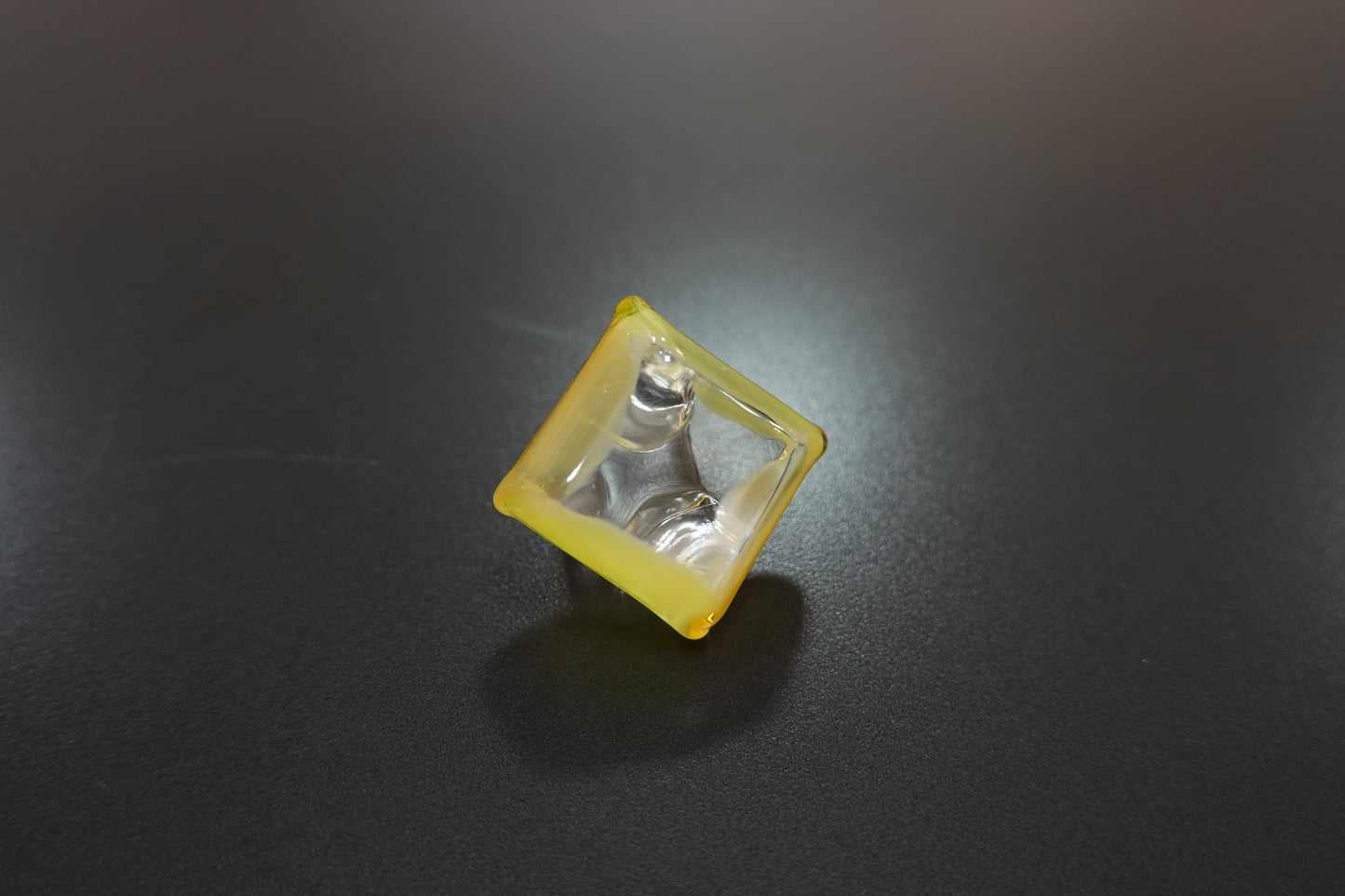 〈れん〉帯留め ソーダガラス ダイヤ イエロー (二分紐仕様)