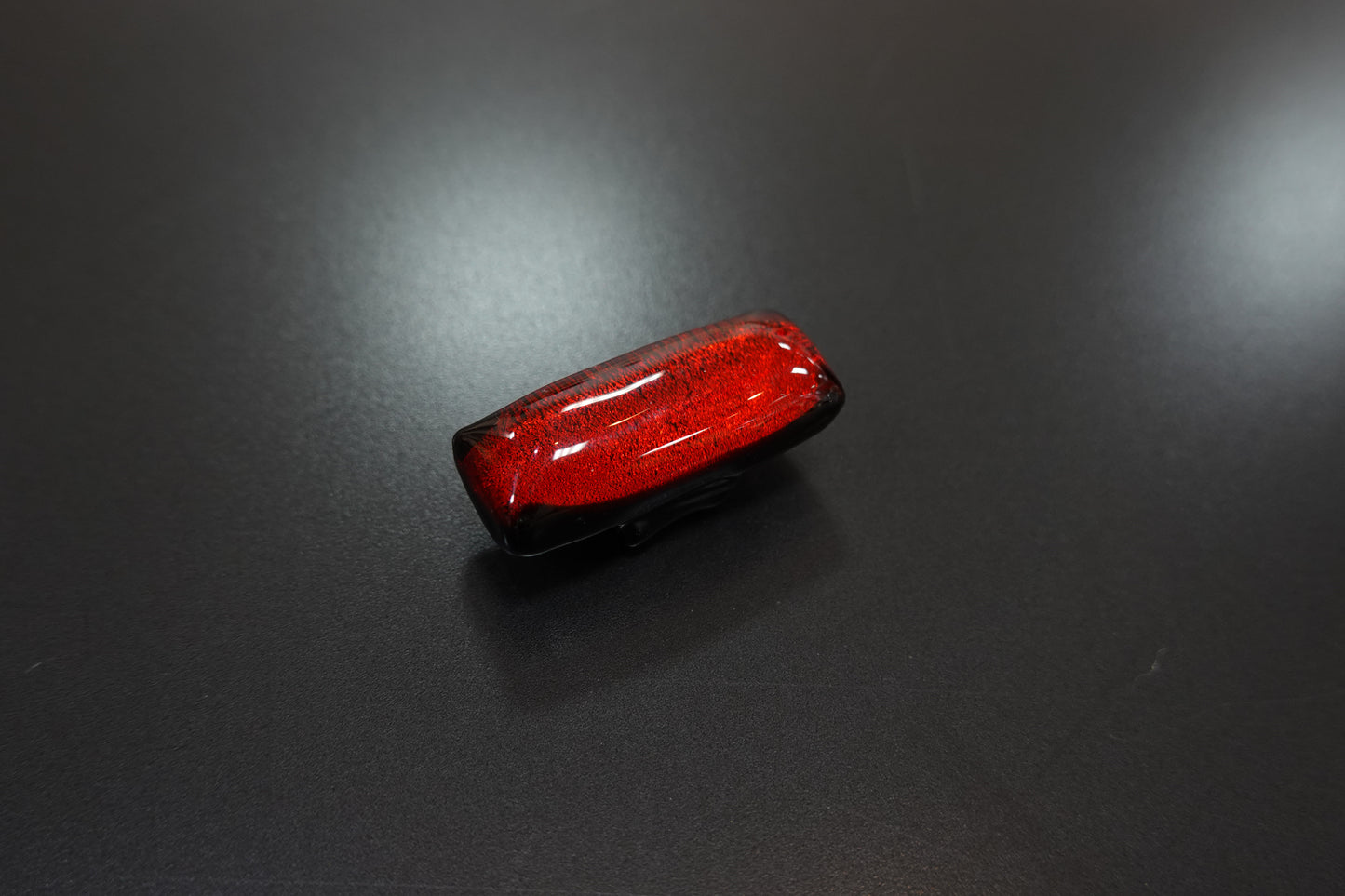 〈れん〉帯留め ソーダガラス 長方形 赤 (二分紐仕様)