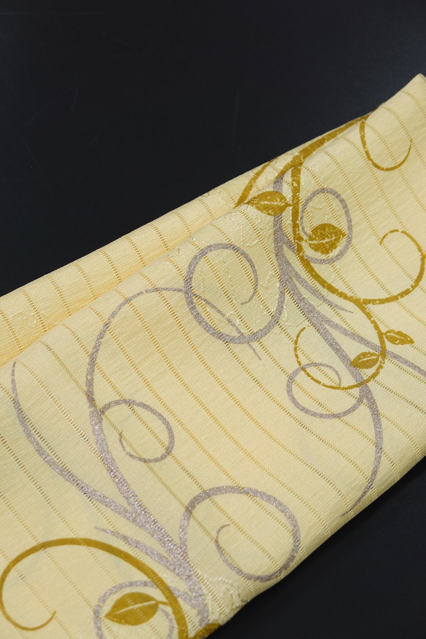Summer Obiage with a Circle and Dot Pattern (Shrimp Tea Beige) by Erihide