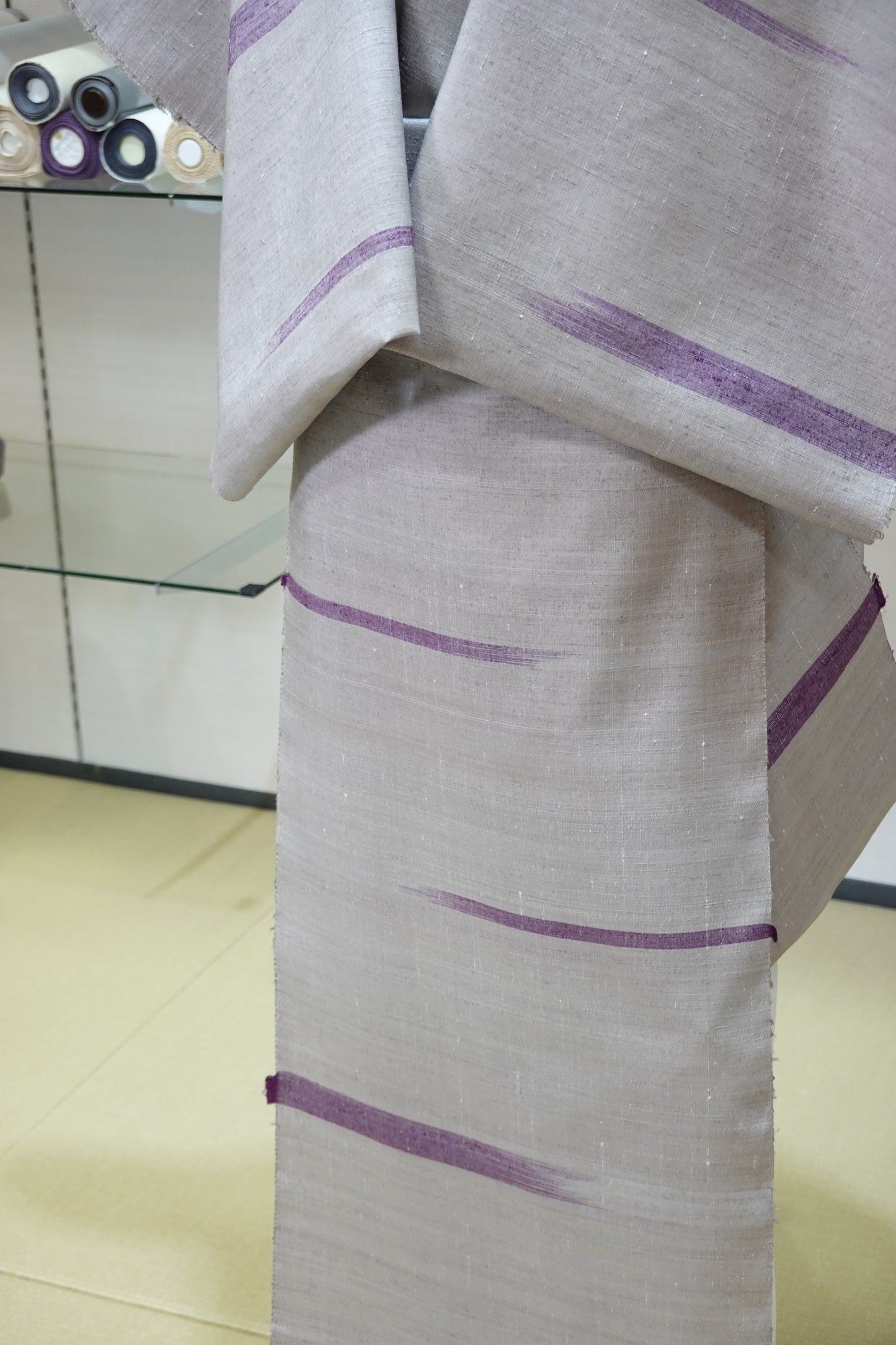 【伊那紬】霞絣の段 真綿紬 着尺 グレー地に紫【久保田織染工業】