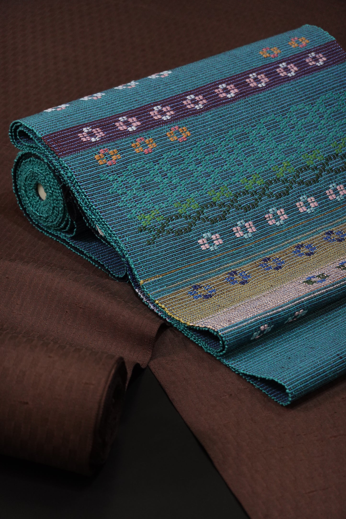 [Masa Akiyama] Flower-woven 8-inch Nagoya Obi [Te-tsumugi with twill weave] 