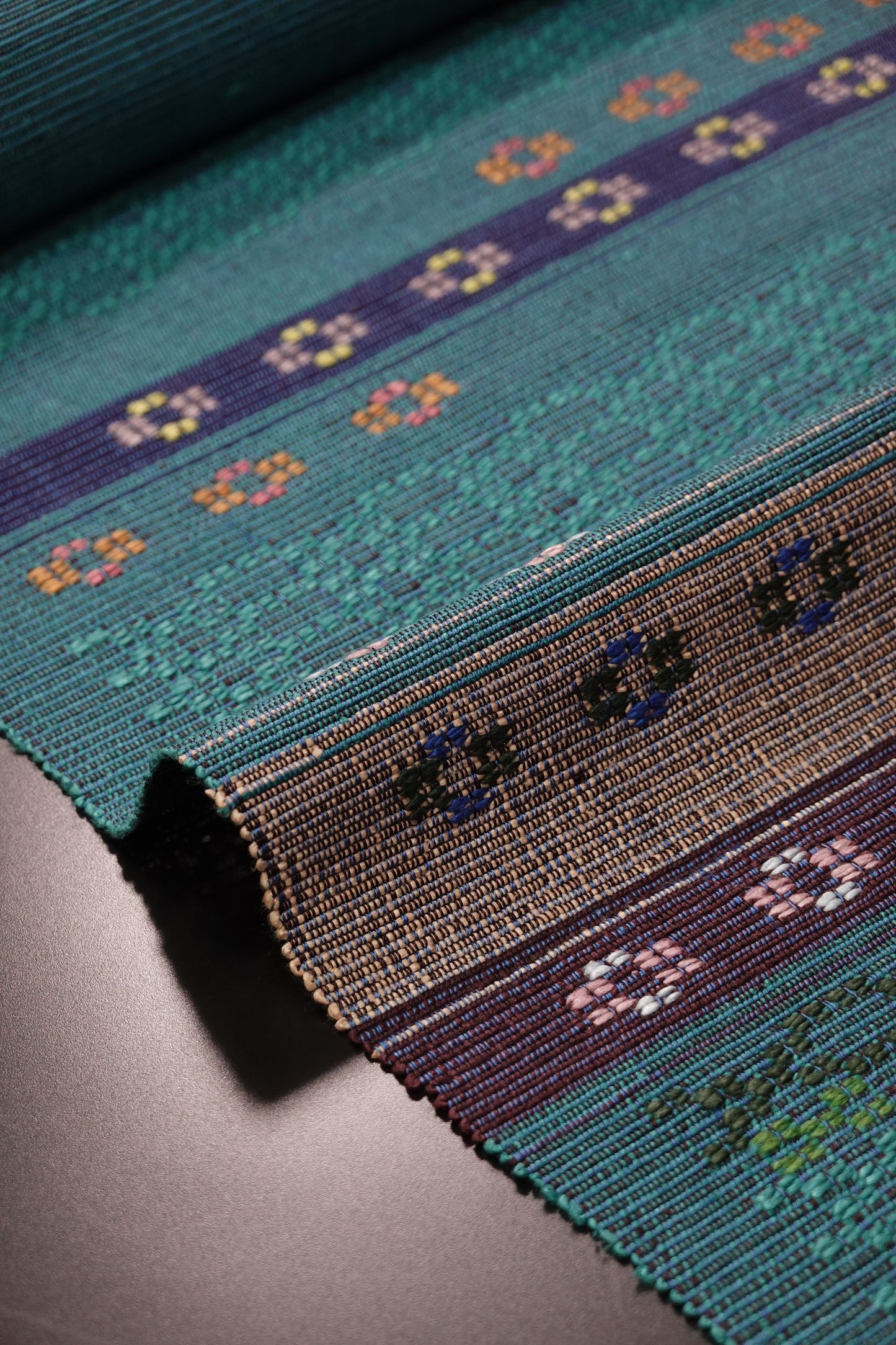 [Masa Akiyama] Flower-woven 8-inch Nagoya Obi [Te-tsumugi with twill weave] 