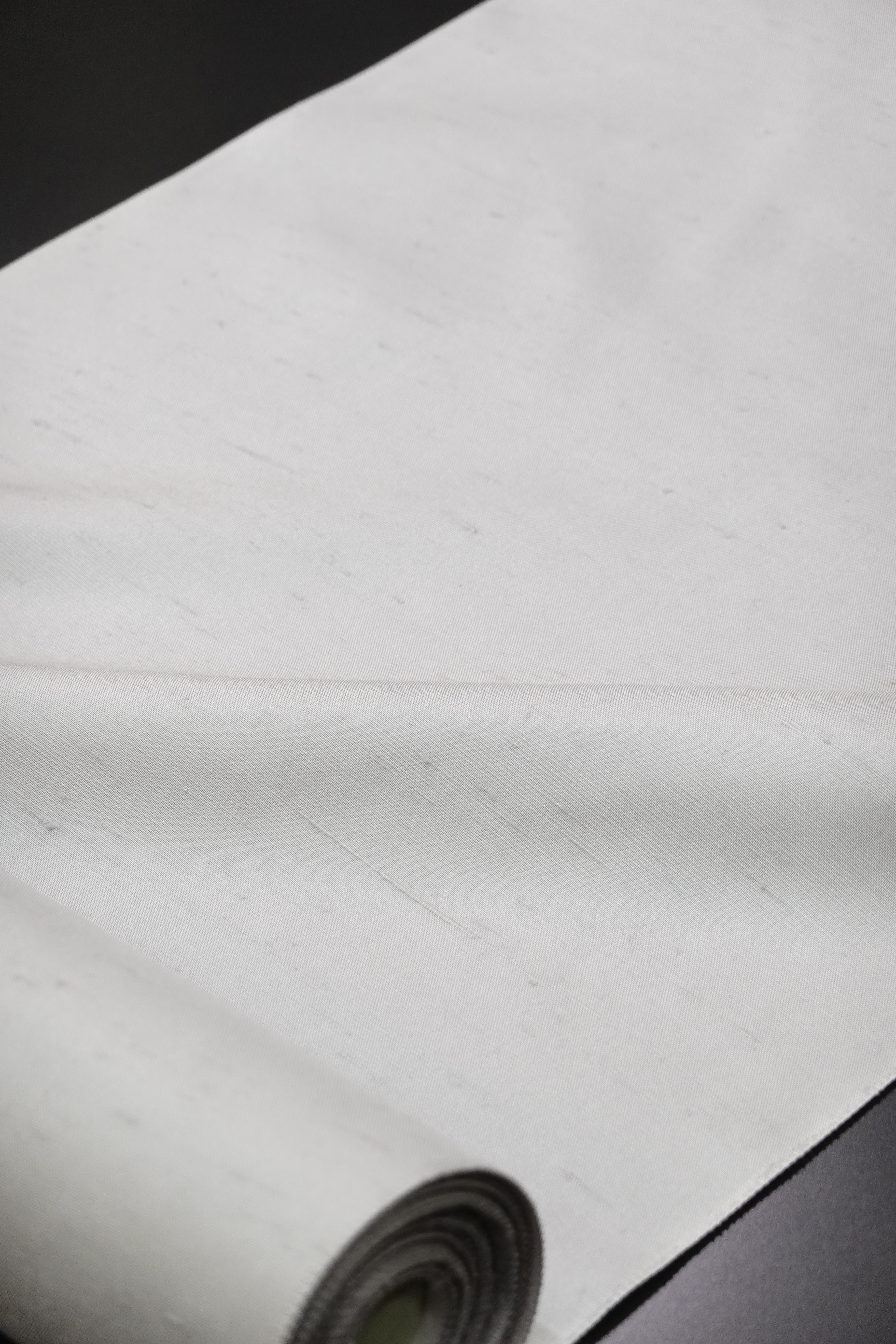 白山工房】牛首紬 ‐ グレー無地【伝統的工芸品】 – きものKUREHA